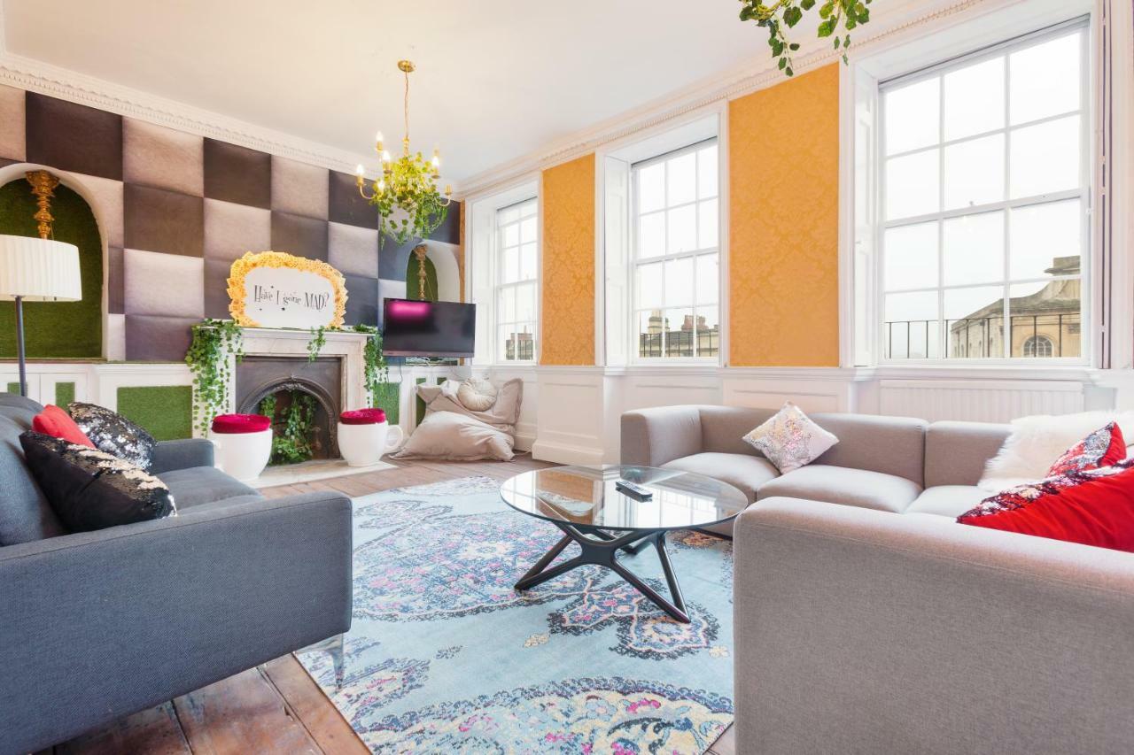 The Wonderland Townhouse - Alice In Wonderland 7Bdr Home Bath Exteriér fotografie